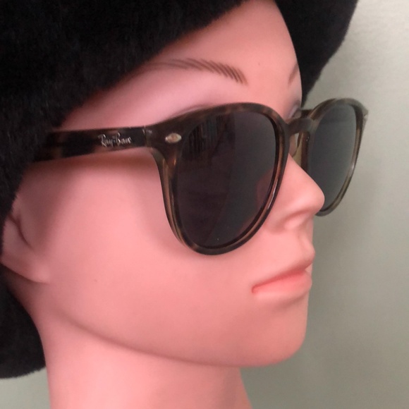 Ray-Ban Sunglasses main image 6